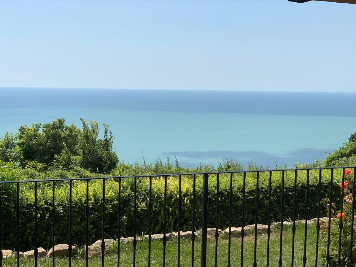 Luxury Family Apartment Kaliakria Topola Luaran gambar